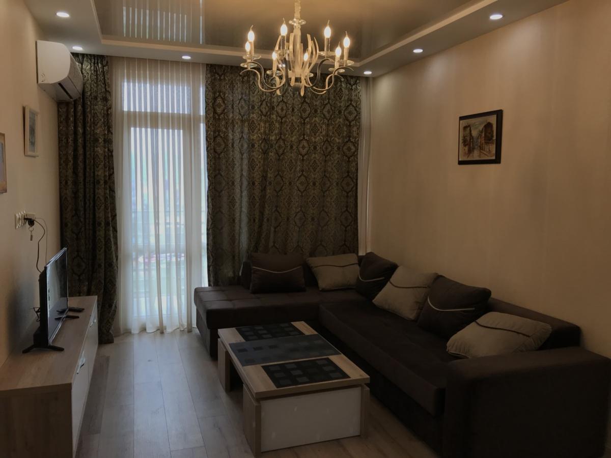 Apartment Lux With 3 Rooms Батумі Екстер'єр фото