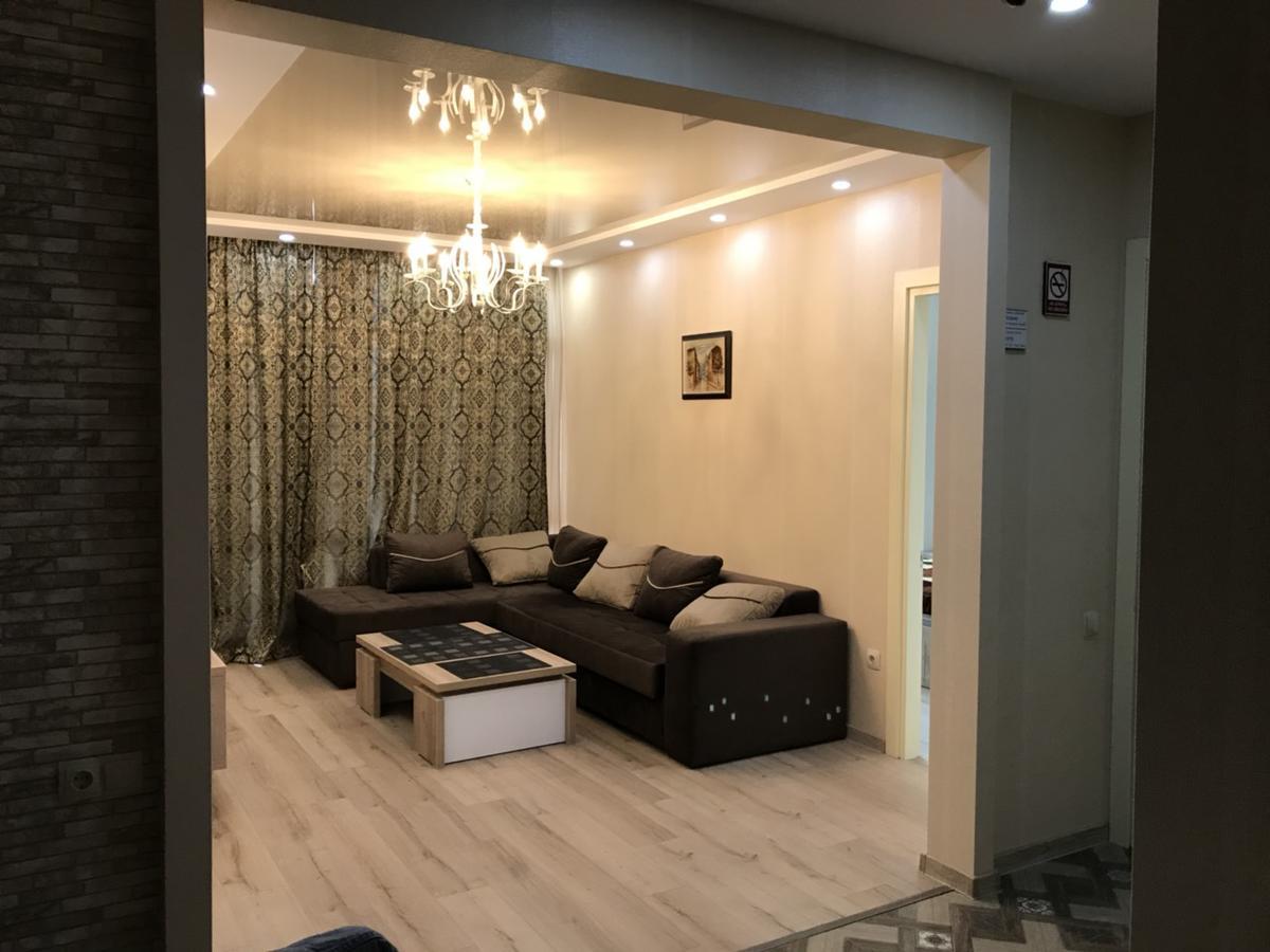 Apartment Lux With 3 Rooms Батумі Екстер'єр фото