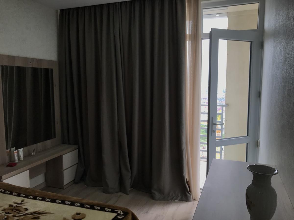 Apartment Lux With 3 Rooms Батумі Екстер'єр фото